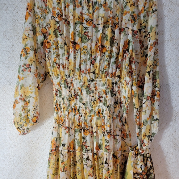 FIGUEROA & FLOWER Floral Dress in Yellow and Brown - Picture 5 of 11